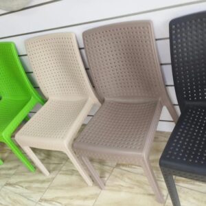 chaise café plastique sans acoudoir